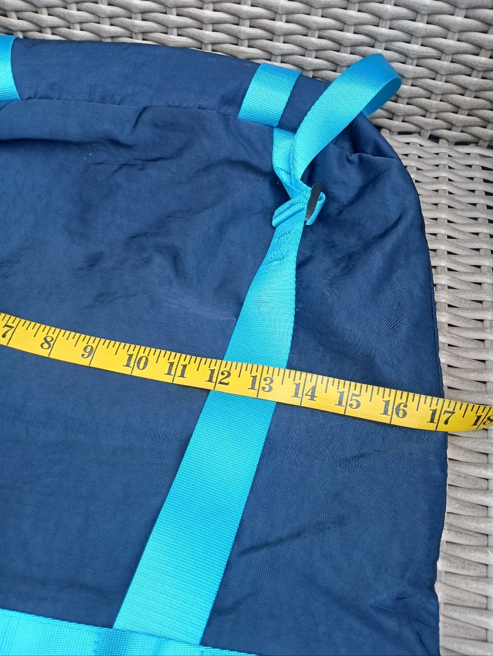 Danskin Convertible Sholder /backpack with Bright Turquoise Straps
